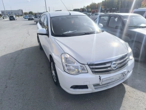 Nissan Almera